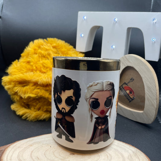 Taza J. tronos